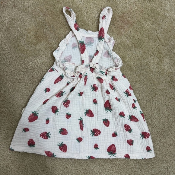 Rabbit & Bear organic cotton strawberry dress - Picture 6 of 8